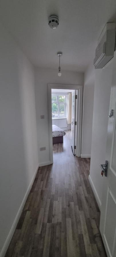 Vh Premier Flat 3 Apartment กิลลิงแงม ภายนอก รูปภาพ